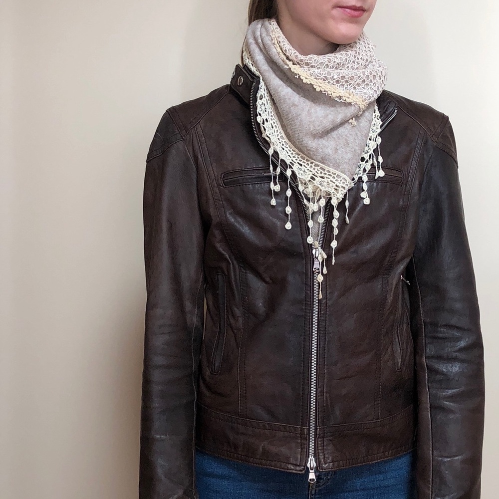 Grey Scarf with ivory trim